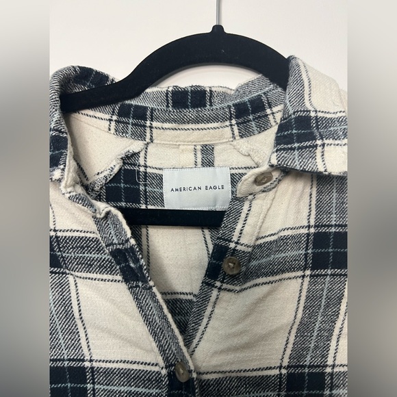 American Eagle, Black and White Flannel - Picture 3 of 4